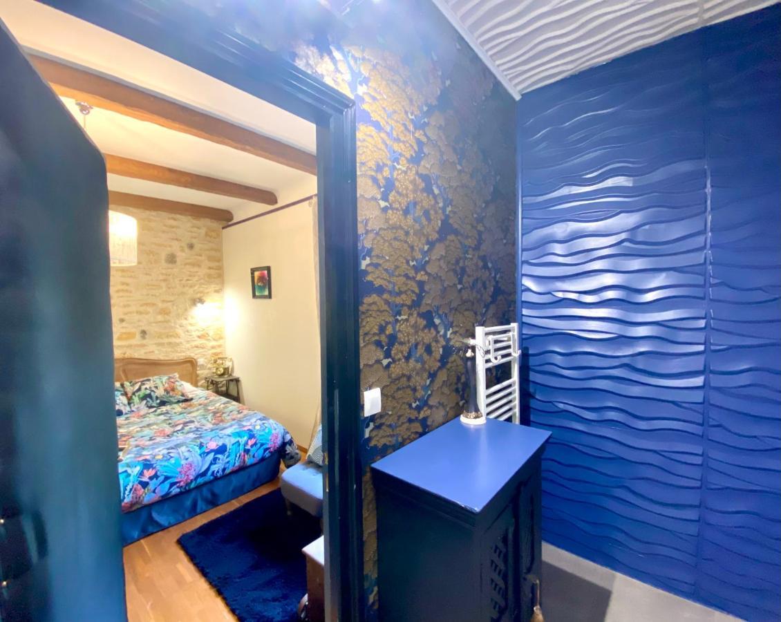 O Clair De Lune Au Coeur De Sarlat - Chambres Climatisees - Parking Prive - Piscine Chauffee - Spa Et Massages Exterior photo