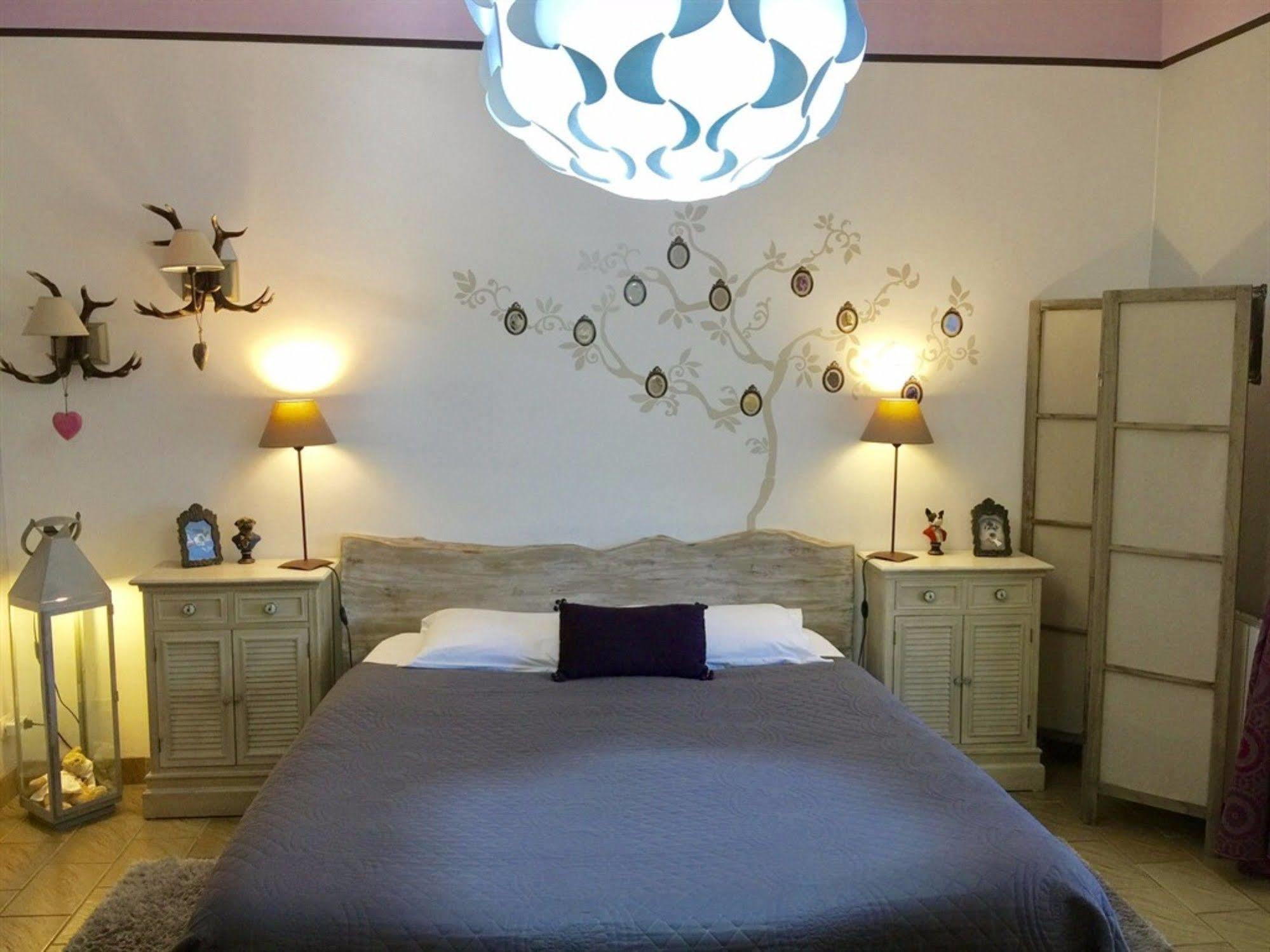O Clair De Lune Au Coeur De Sarlat - Chambres Climatisees - Parking Prive - Piscine Chauffee - Spa Et Massages Exterior photo